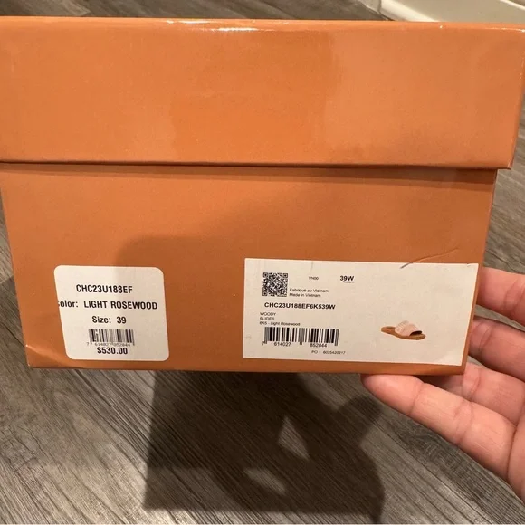 Chloe Woody Logo Sandal Slides in Light Rosewood - Picture 16 of 16